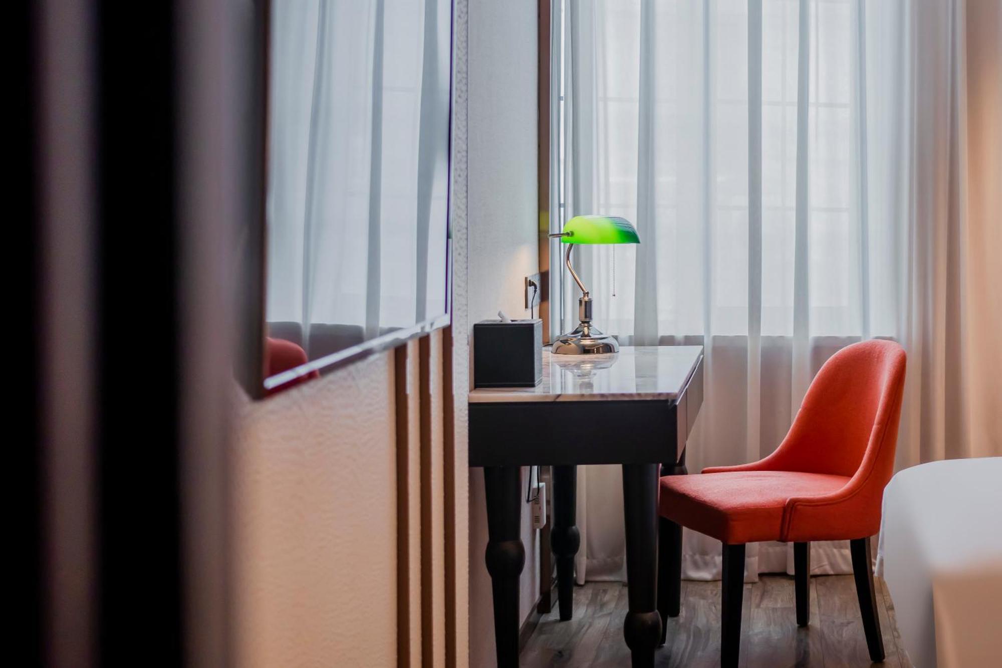 Yitel Premium 4*