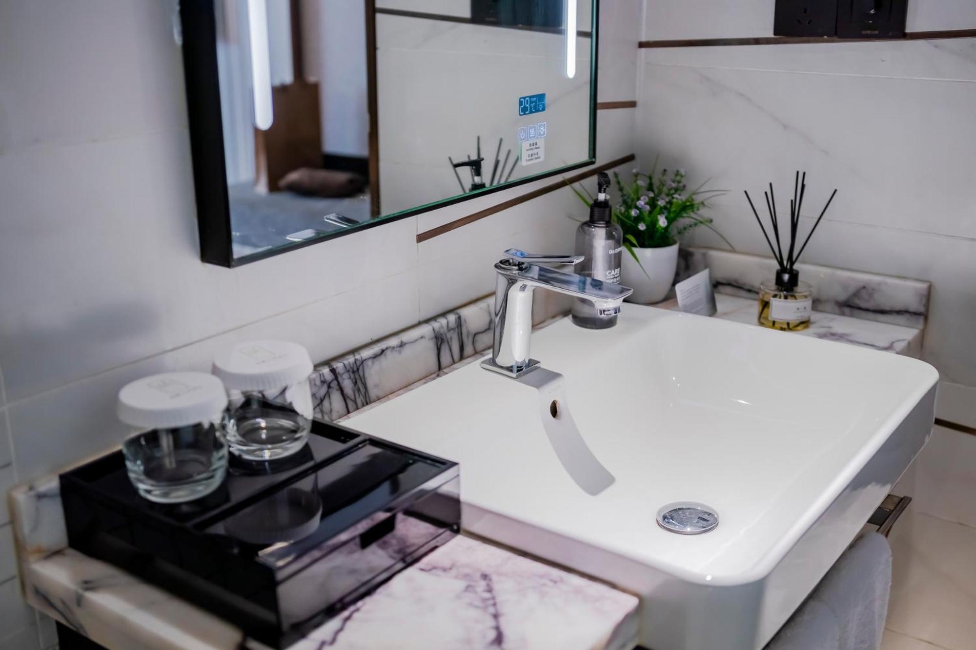 Yitel Premium 4*