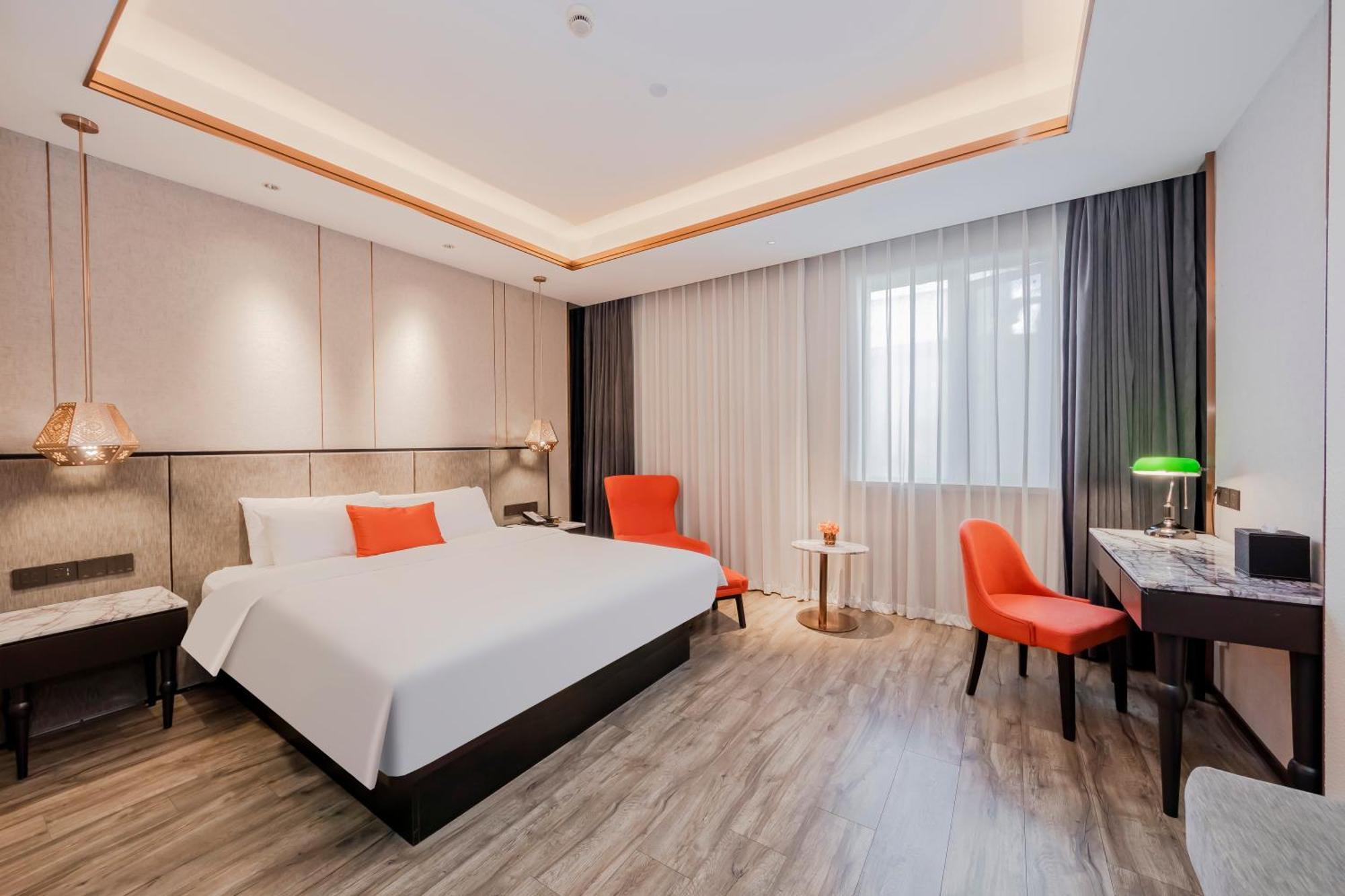 Hotel Yitel Premium 4*